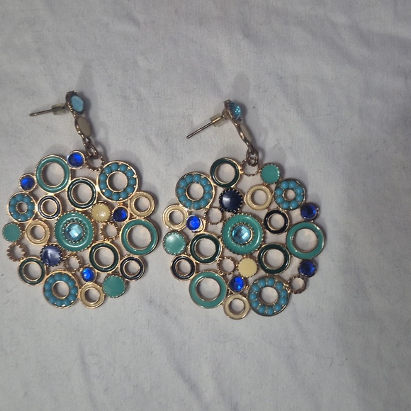 Earrings - Picture 1 of 1